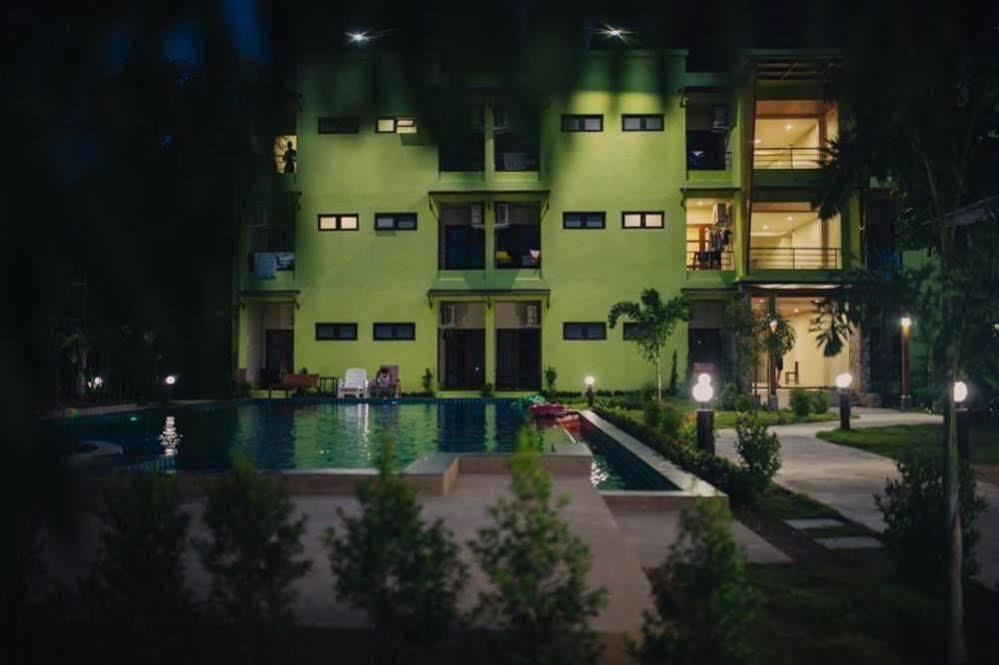 Morakot Lanta Resort Ко-Ланта Экстерьер фото
